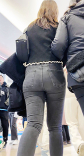 性感美臀超紧牛仔少妇