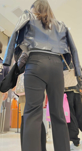 西裤紧臀ol美女