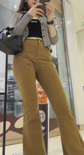 高挑黄裤大翘臀长发美女