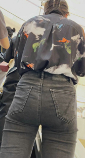 黑牛包臀超紧眼镜少妇