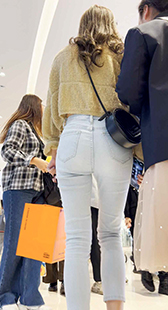 白牛仔里外都是白