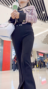 西裤包臀小少妇