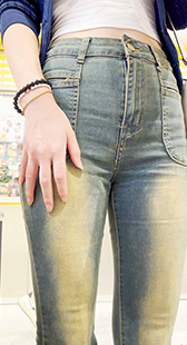 春节献礼丰臀骆驼趾小姐姐