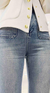 蓝白色牛仔裤金三角特写陪闺蜜找饭店