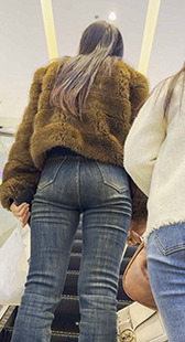 紧臀长发紧臀美女小姐姐