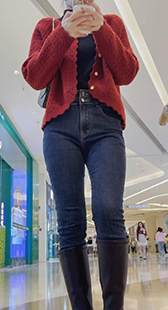 包臀蓝色牛仔裤紧身少妇