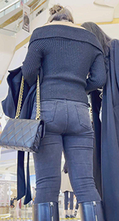 大宽臀美女小姐姐身材变形