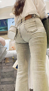 靓丽妹子性感大翘臀美女