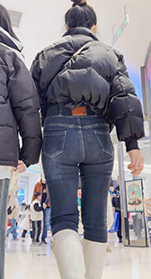 包臀蓝牛后X型少妇