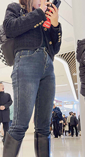 元旦献礼性感紧臀牛仔金三角小姐姐