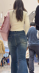 包臀牛仔裤的极致诱惑