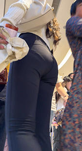 路遇极品紧身裤大屁股