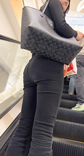 这臀一看就是经常各种玩坏