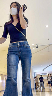 金三角包臀牛仔妹子