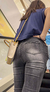 国庆献礼性感圆润包臀牛仔小姐姐