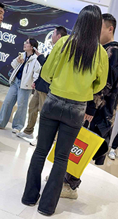 牛仔超会扭动水蛇弹跳勾魂