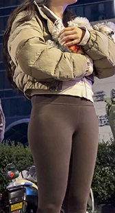 紧身瑜伽裤金三角美女小姐姐