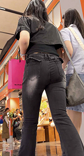 牛仔包臀紧身美女小姐姐