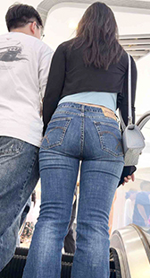 长腿紧身丰臀牛仔妹子