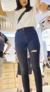 江疏影表妹苹果臀金三角女神