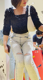 性感白牛仔苹果臀美女小姐姐