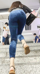 少见呢绒裤包臀大PP少妇