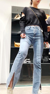 性感紧臀牛仔金三角小姐姐