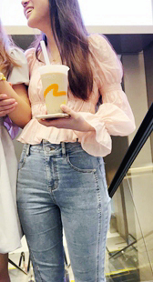 牛仔苹果臀长发大学妹