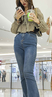 紧身蓝牛长发靓女配夜S