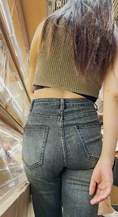 长发丰臀牛仔宽臀整容脸