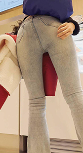 性感丰臀牛仔长发学妹