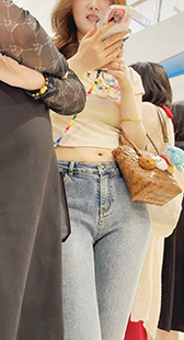 极品正三角倒V型翘臀大美女