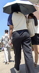 高腰黑裤完美身材尤物